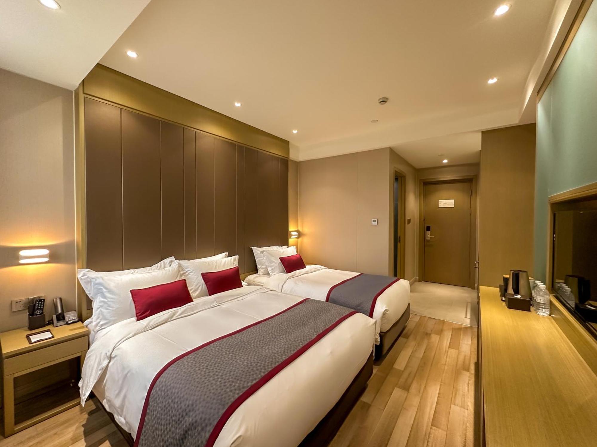 Shanghai-Deco Hotel-Free Shuttle Bus To Pudong Airport And Disneyland Exterior photo