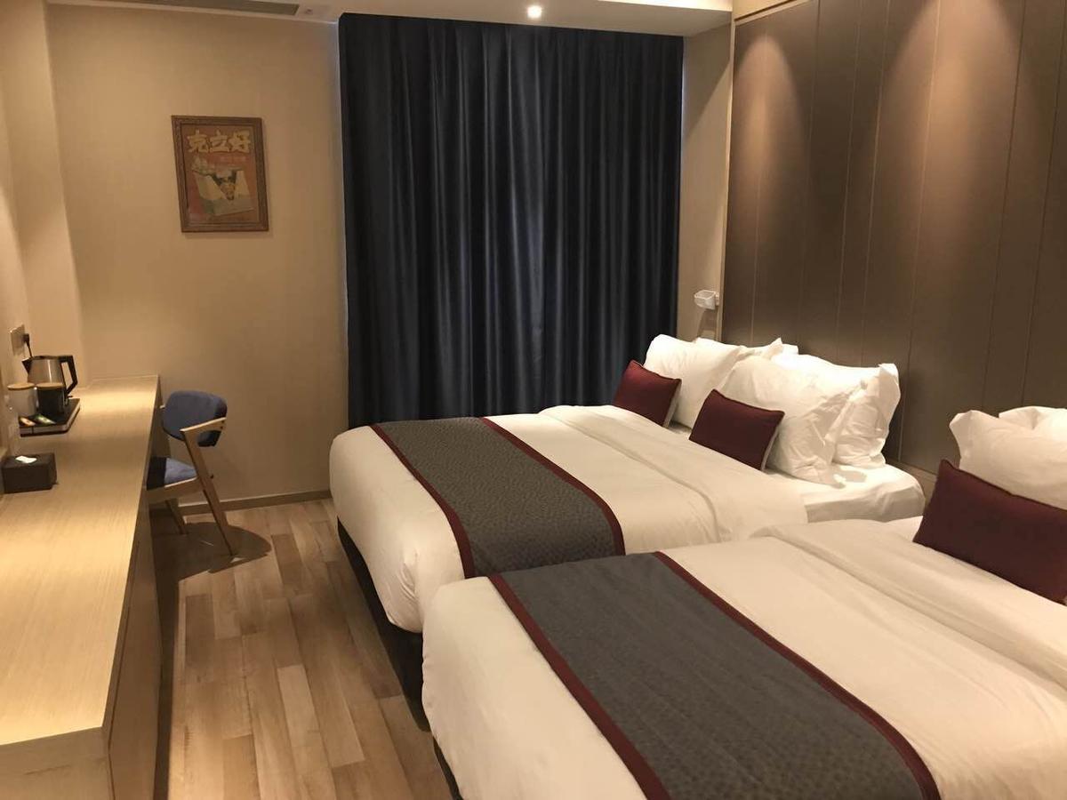Shanghai-Deco Hotel-Free Shuttle Bus To Pudong Airport And Disneyland Exterior photo