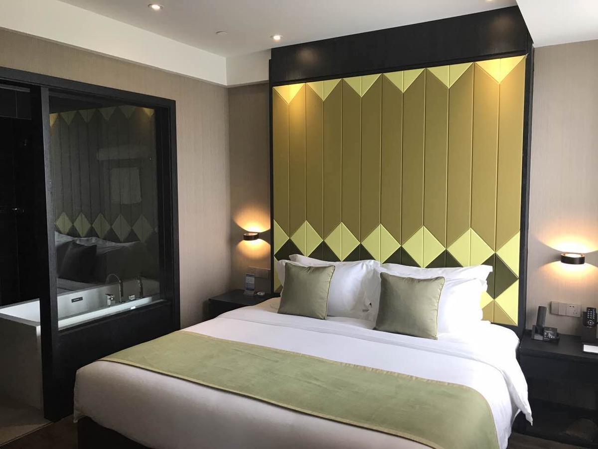 Shanghai-Deco Hotel-Free Shuttle Bus To Pudong Airport And Disneyland Exterior photo