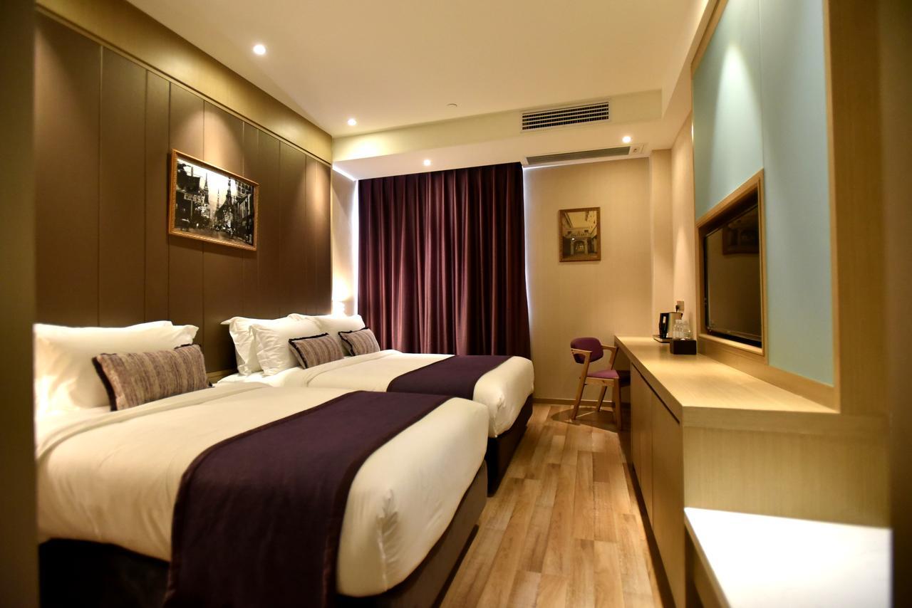 Shanghai-Deco Hotel-Free Shuttle Bus To Pudong Airport And Disneyland Exterior photo