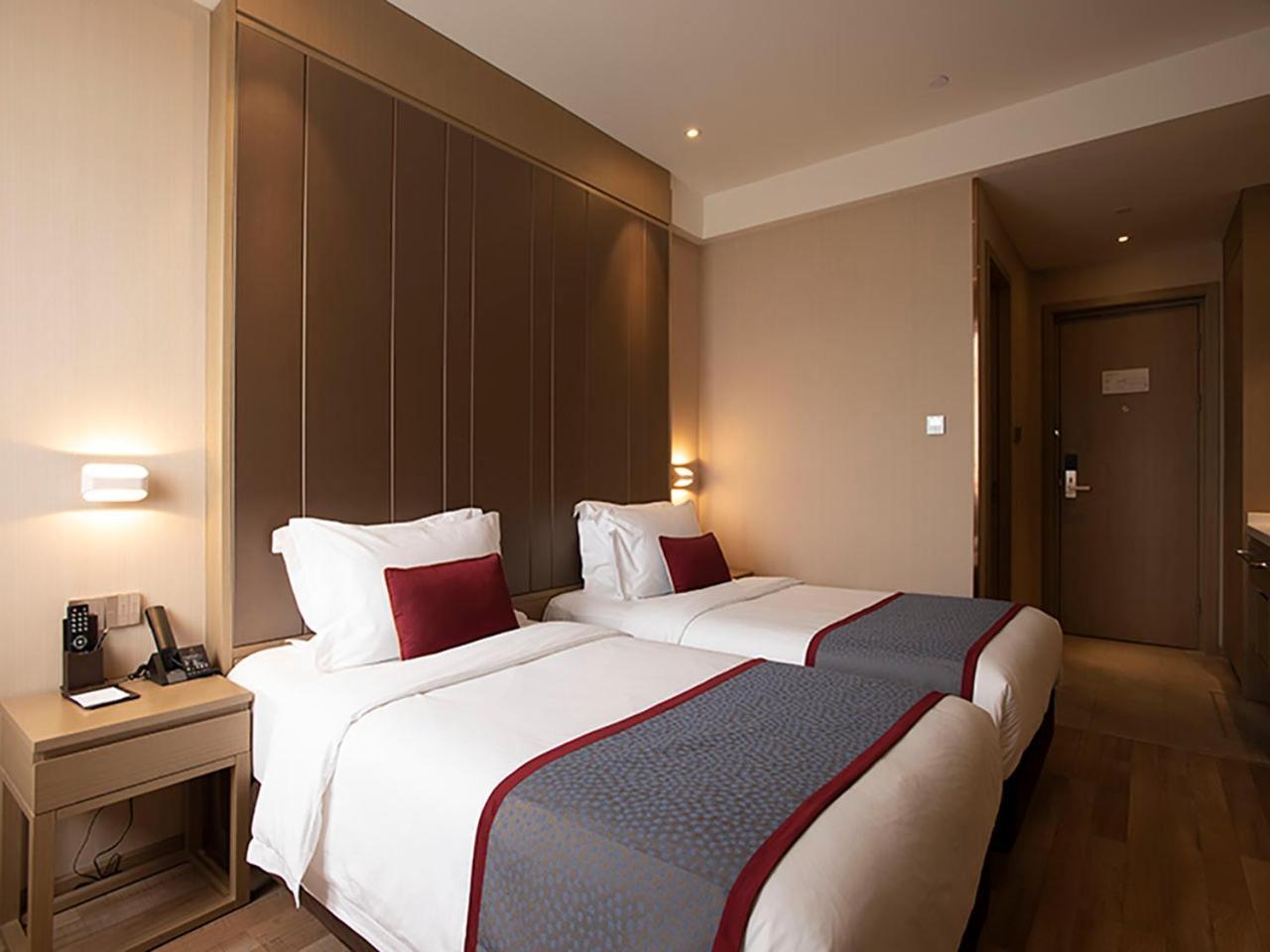 Shanghai-Deco Hotel-Free Shuttle Bus To Pudong Airport And Disneyland Exterior photo